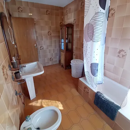 La Casa De Mis Padres