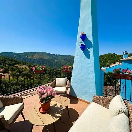 La Casa De Mis Padres